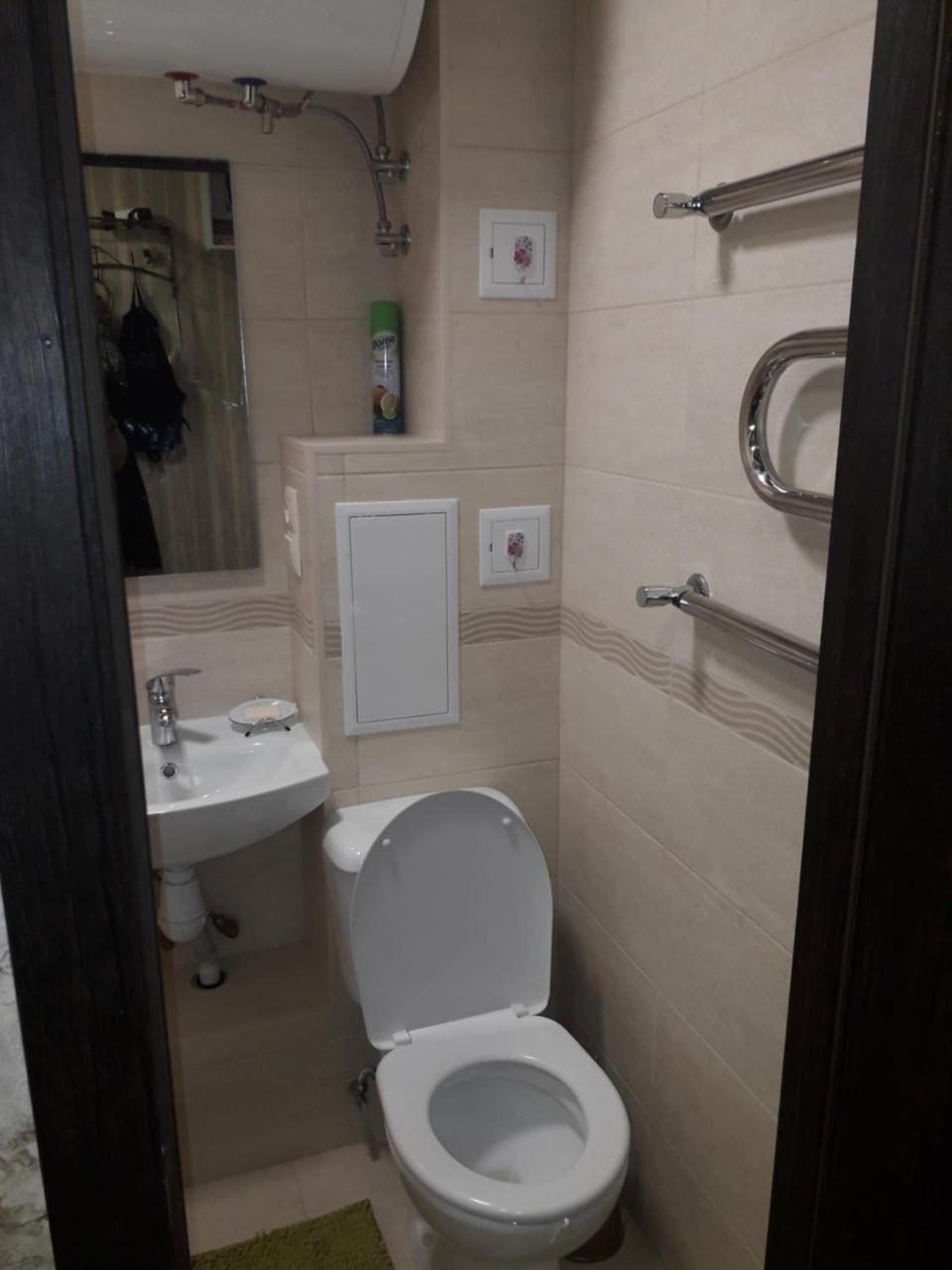 Apartment 30 M2 On Sergei Esenin 11 Harkov Kültér fotó