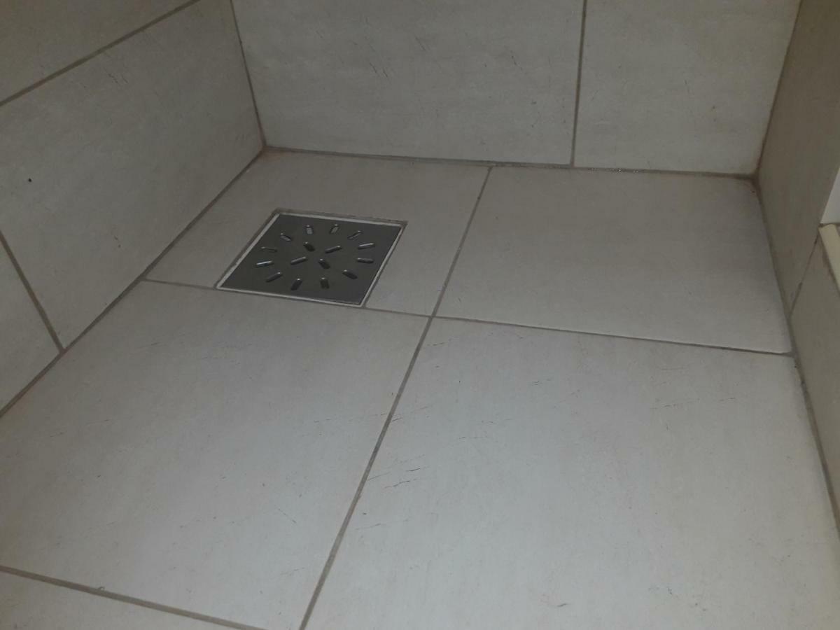 Apartment 30 M2 On Sergei Esenin 11 Harkov Kültér fotó